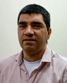 Foto del docente Nelson Eduardo Castaño Giraldo