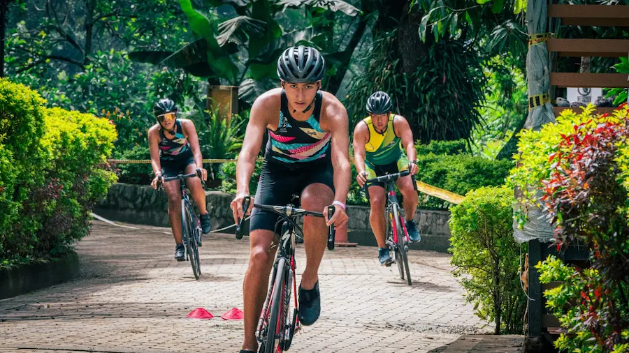 El triatlón universitario se disputó en el campus de Robledo del TdeA