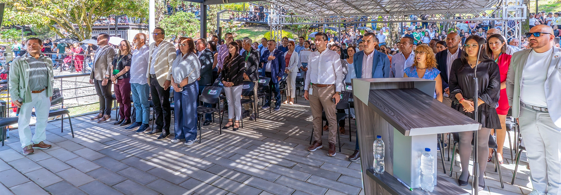 Directivos, docentes y estudiantes hicieron parte de la inauguración del Bulevar TechCul.