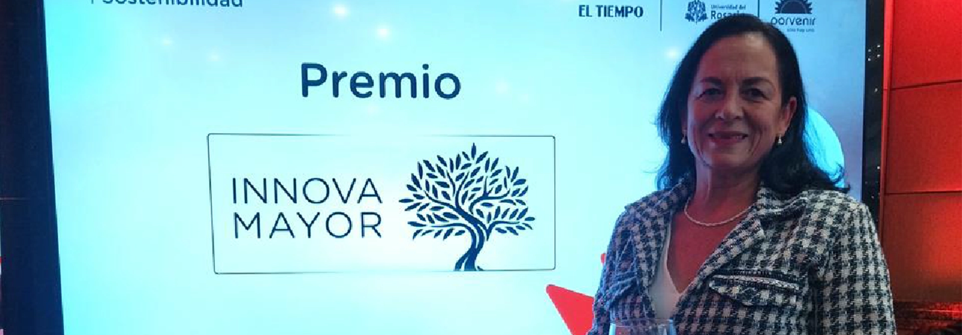Nora Hincapié Gil, gerontóloga, magíster en Educación y líder de Gestión Social del TdeA, apoya los procesos del Adulto Mayor.