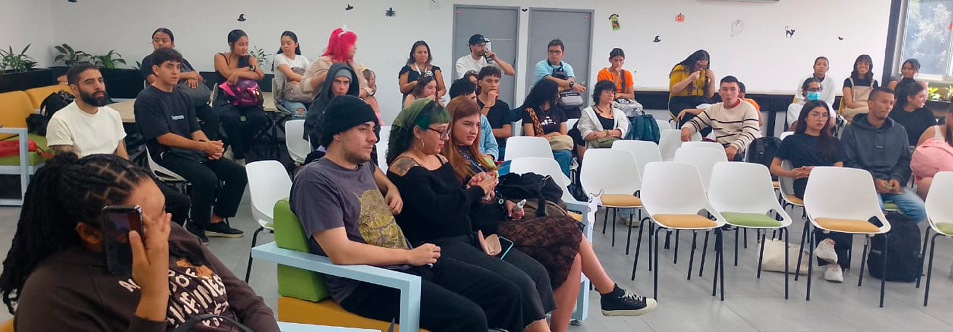 Estudiantes TdeA realizaron el primer Carnaval del Libro y la Literatura