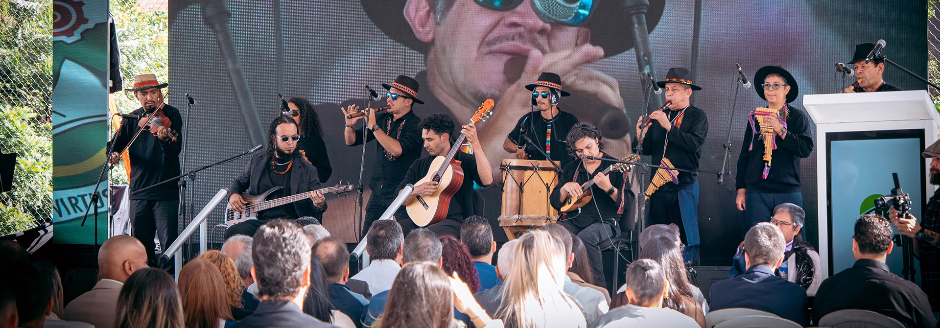 Grupo musical en la Inauguración oficial del nuevo Campus Universitario Aburrá Sur.