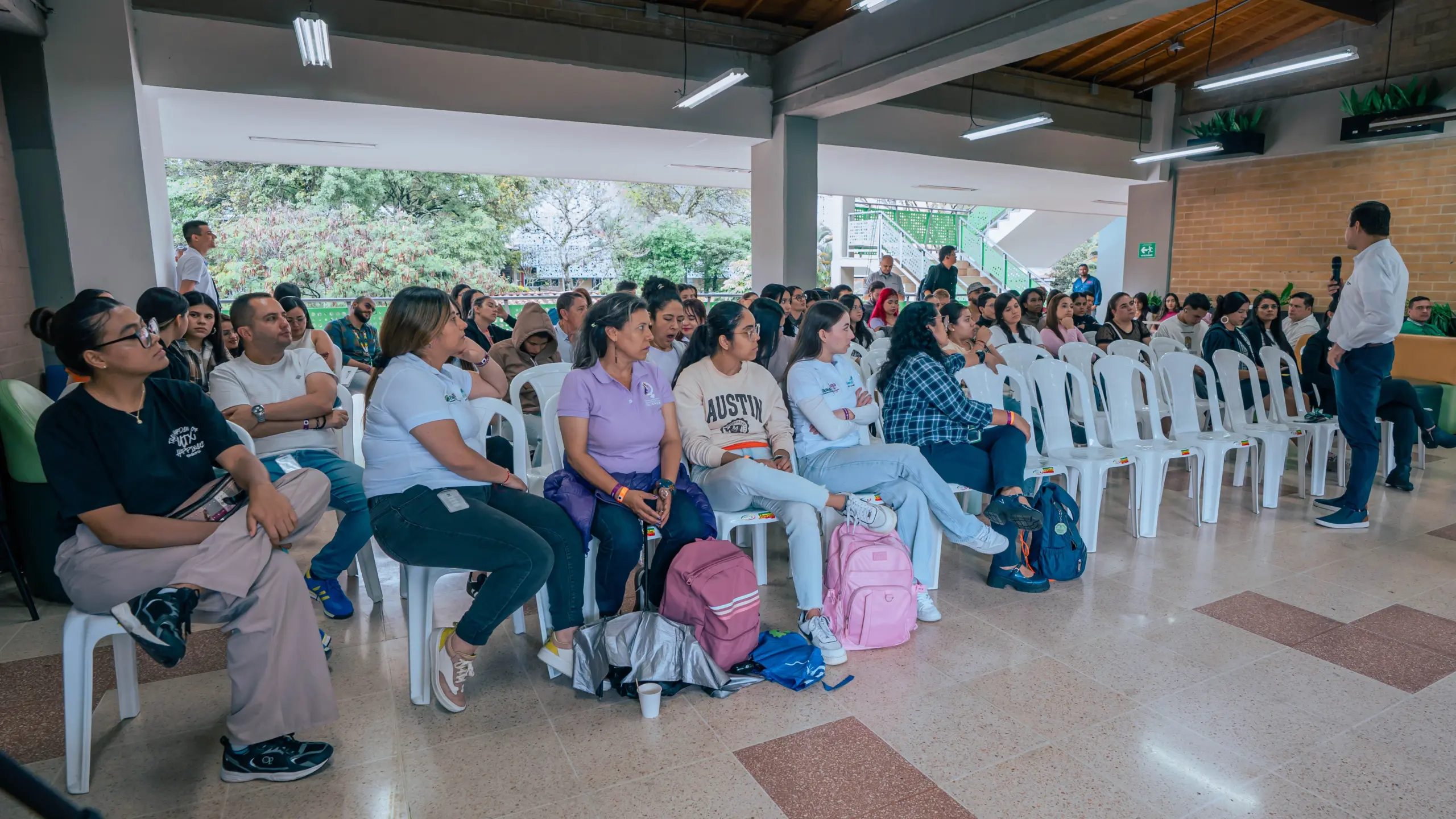 Un diálogo para detectar alertas tempranas y prevenir el estigma