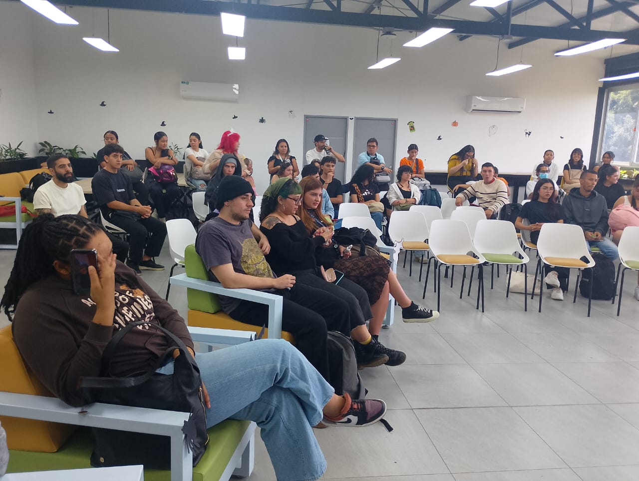 Estudiantes TdeA realizaron el primer Carnaval del Libro y la Literatura