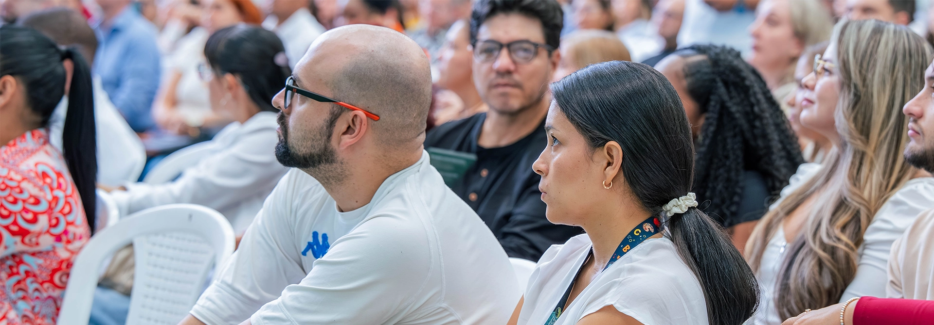 Docentes asistieron a su inducción del 2026-1 en el coliseo.