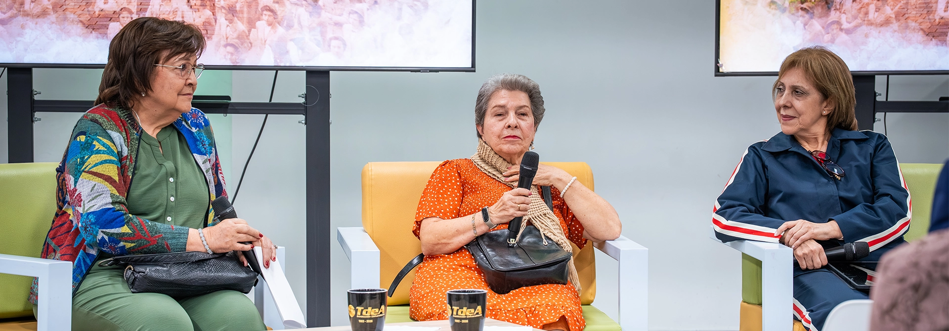 Olga Osorio de Cuervo, fundadora y exrectora; Vilma Amparo Alzate Arroyave, coordinadora de la media vocacional de ese entonces; y Gloria Herrera Sánchez, excoordinadora de Educación a Distancia, fueron panelistas en este conversatorio.