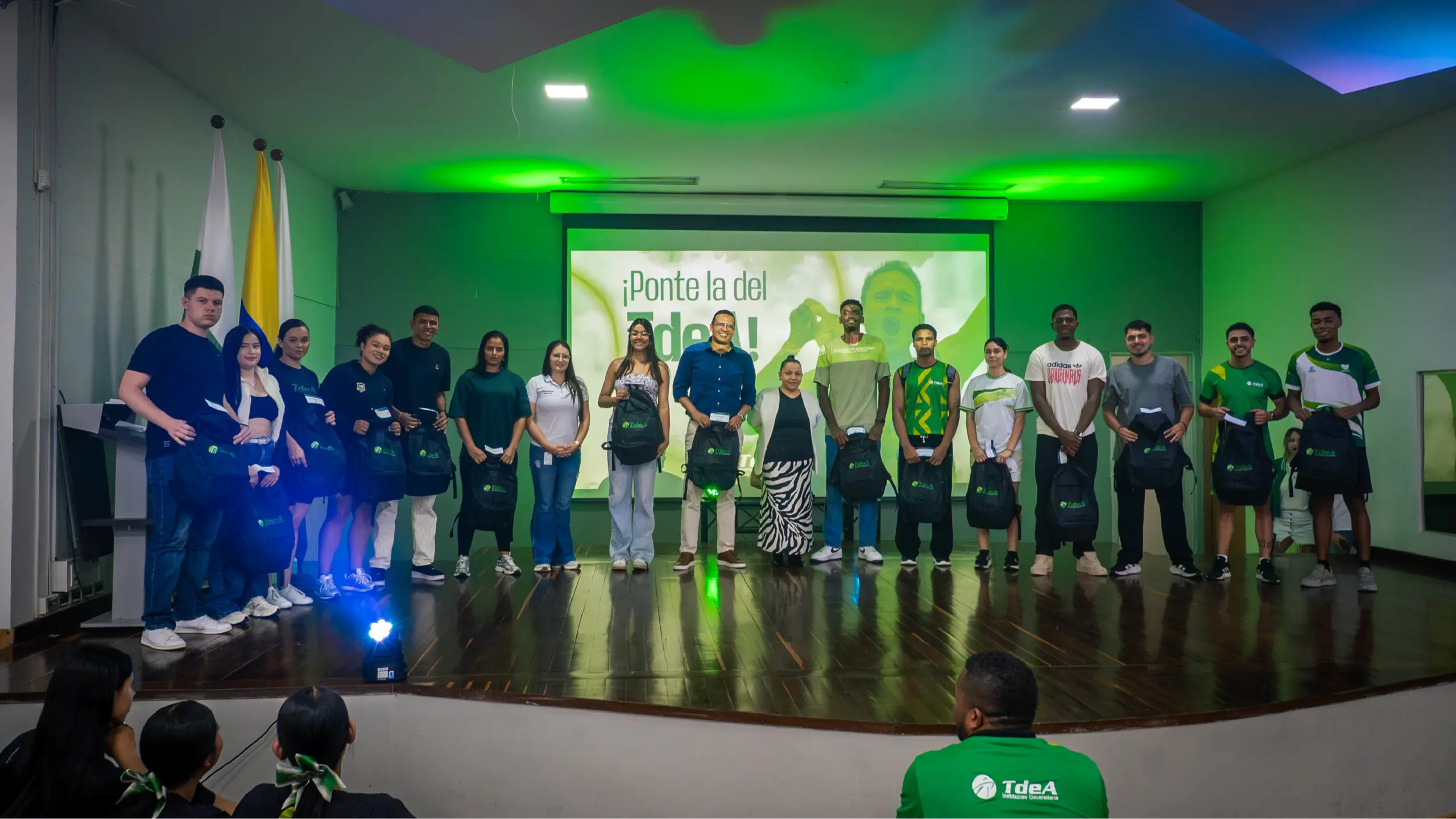 ¡Ponte la del TdeA! Con nueva indumentaria, deportistas se preparan para representaciones 2026