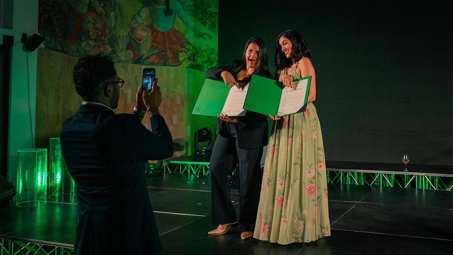 Dos docentes del TdeA fueron reconocidas en esta gala de Maestros que Inspiran y Transforman.