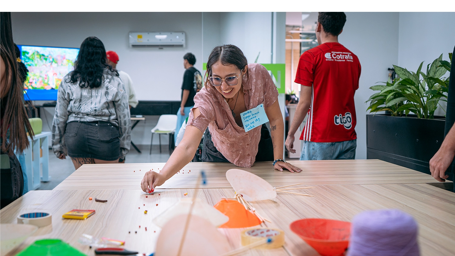 Estudiante del TdeA, participa de una de las actividades de este encuentro.