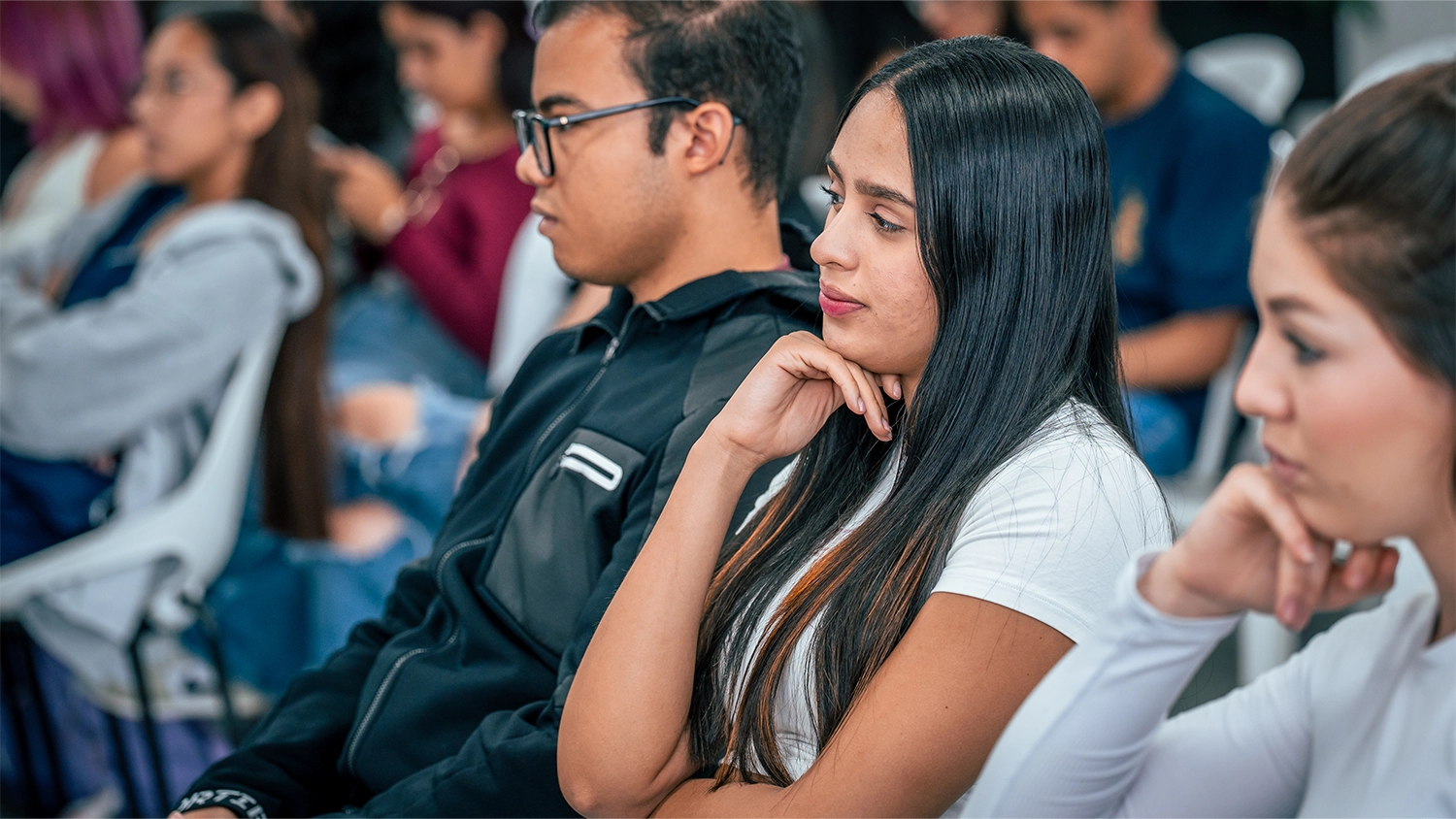 Estudiantes asistieron al conversatorio final de las pasantías CUEE 2.0.