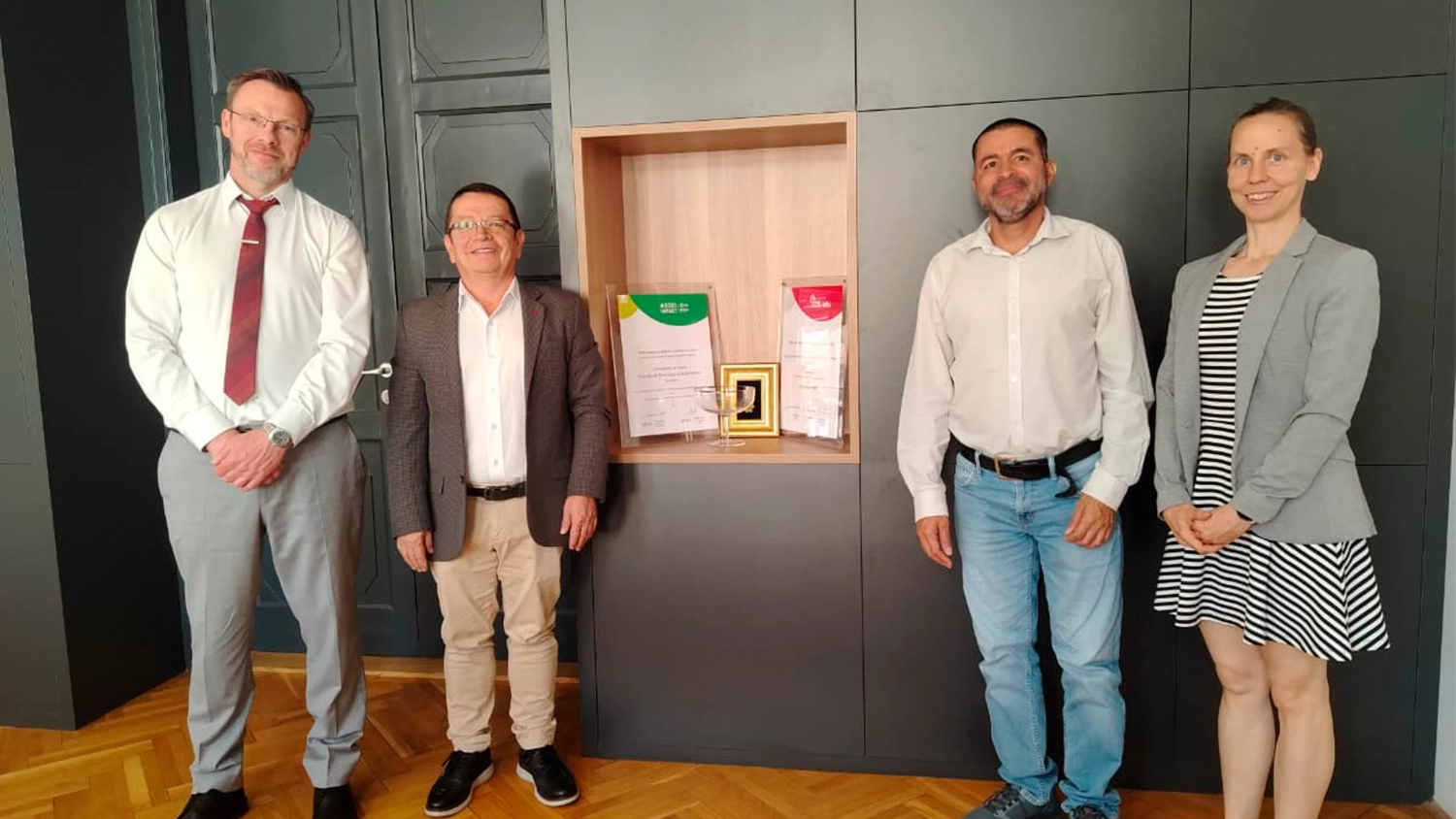 TdeA en visita internacional a la Universidad de Pécs en Hungría