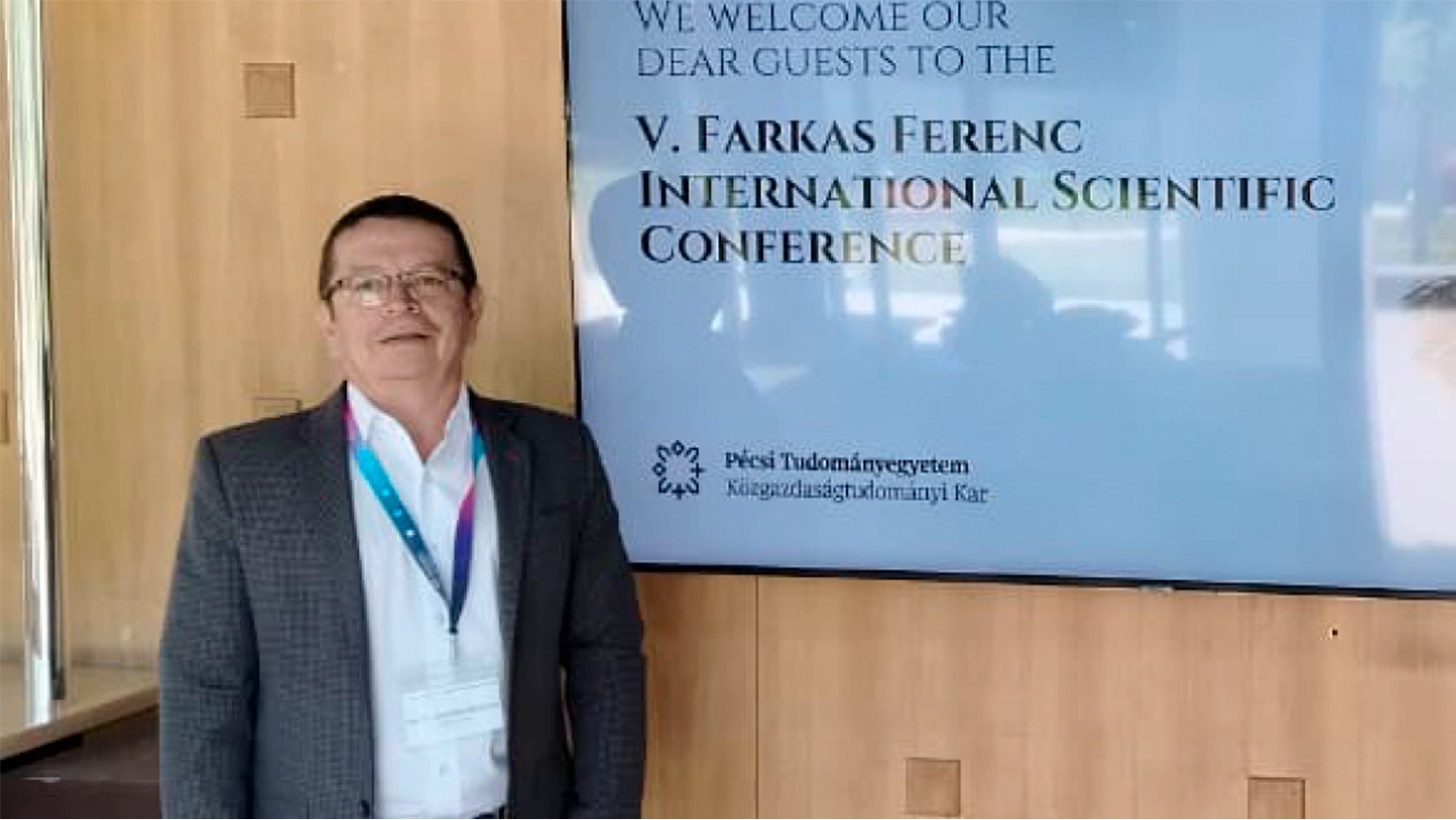 El Dr. José Albán Londoño Arias, decano de la Facultad de Ciencias Administrativas y Económicas, participó en la Ferenc Farkas International Scientific Conference.