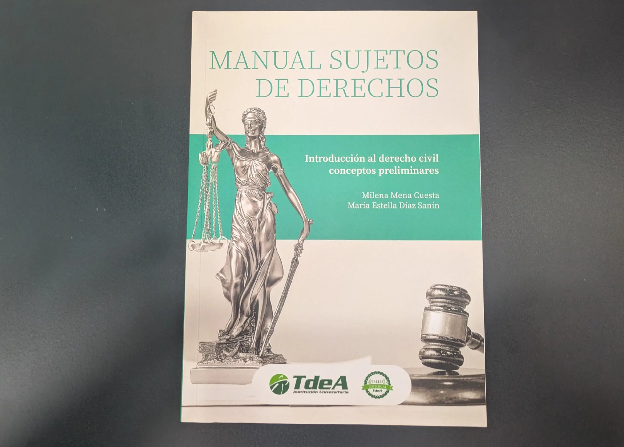 Un manual para acercar el lenguaje jurídico a estudiantes y comunidades